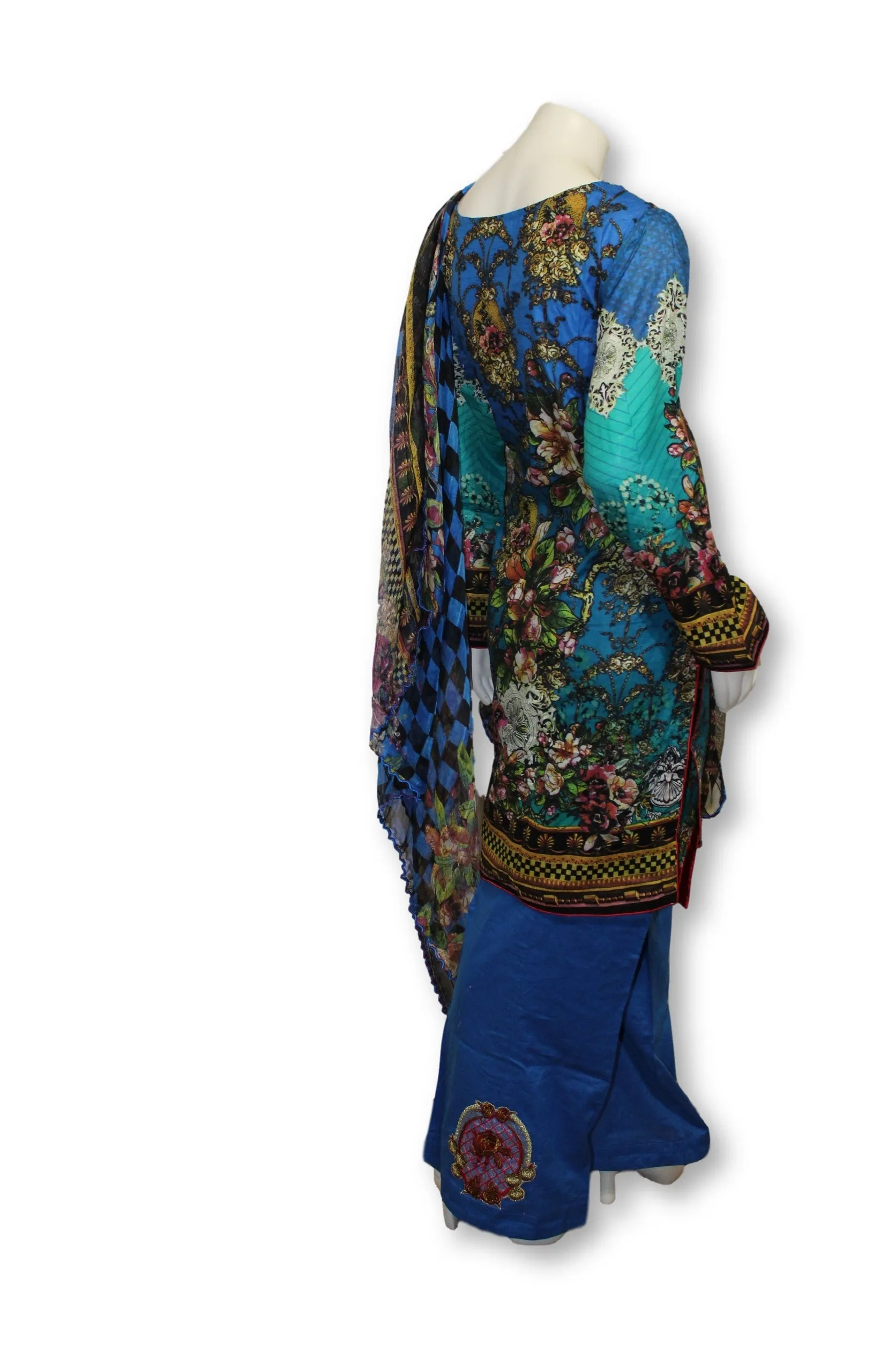 A30 Pakistani Indian Fine Design 3 Pcs Embroidered  Lawn Suit