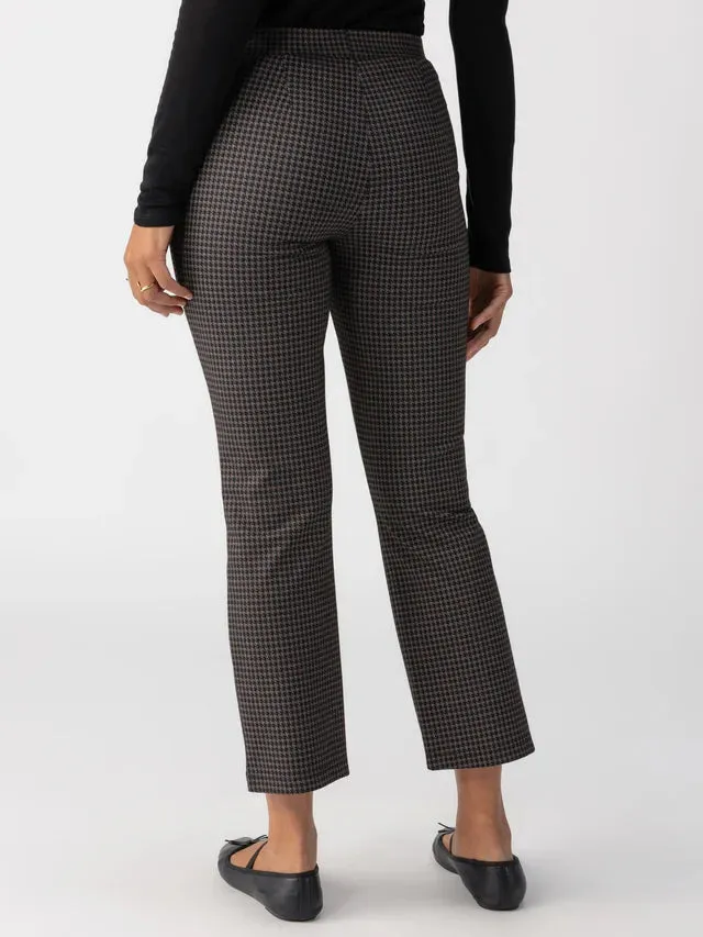 Carnaby Kick Crop Legging