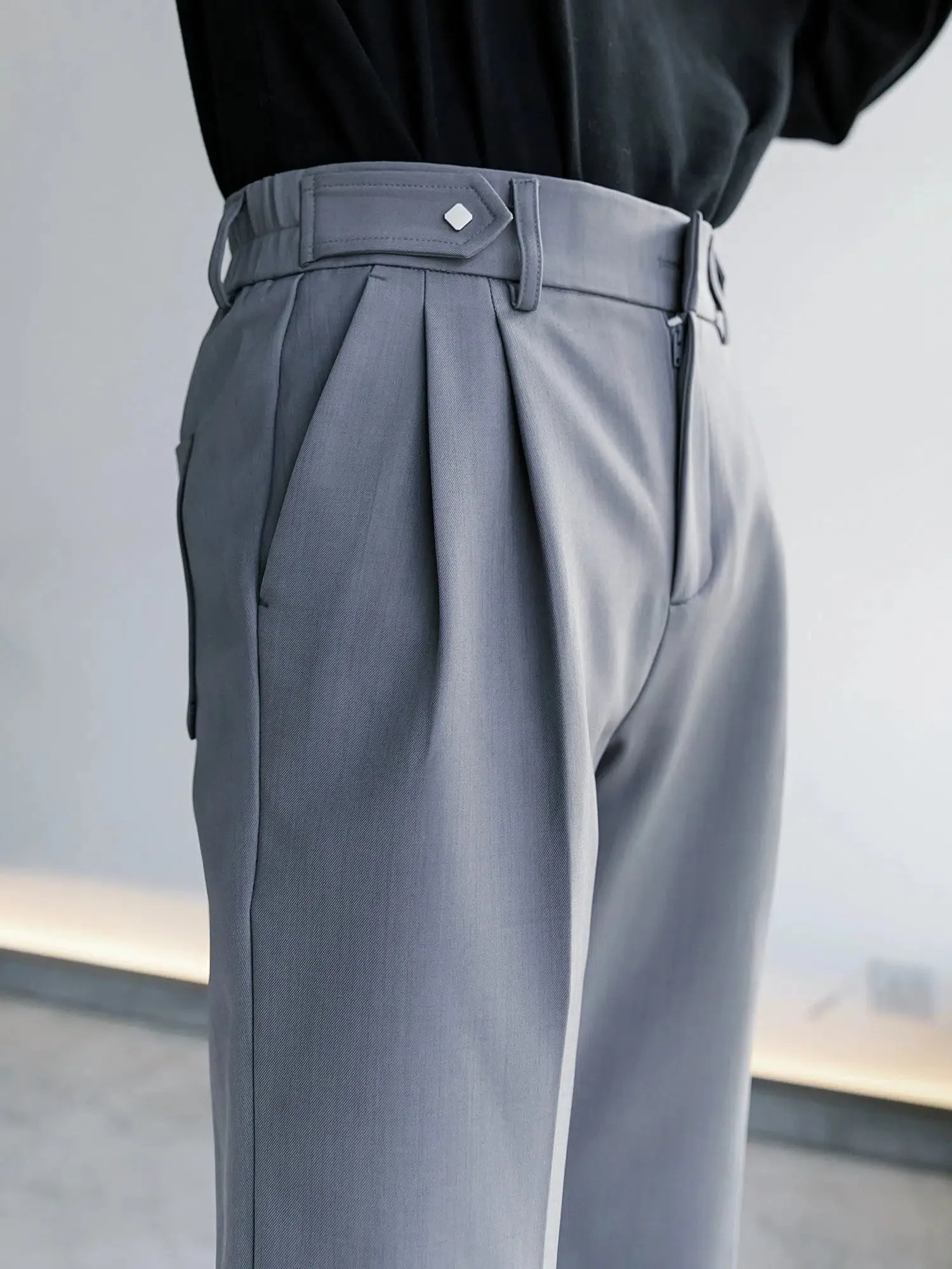 Classic Wide-Leg Pleated Pants