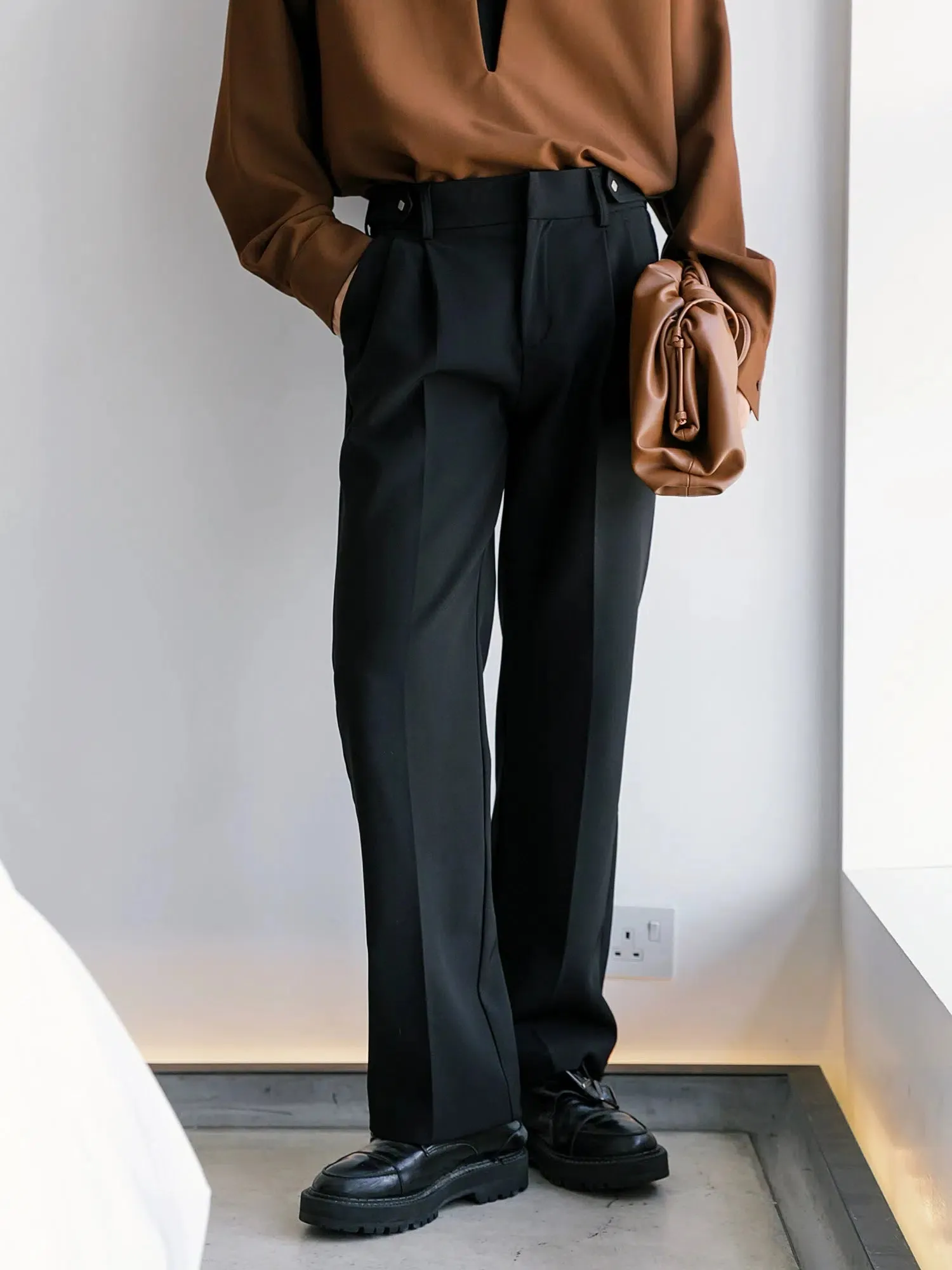 Classic Wide-Leg Pleated Pants
