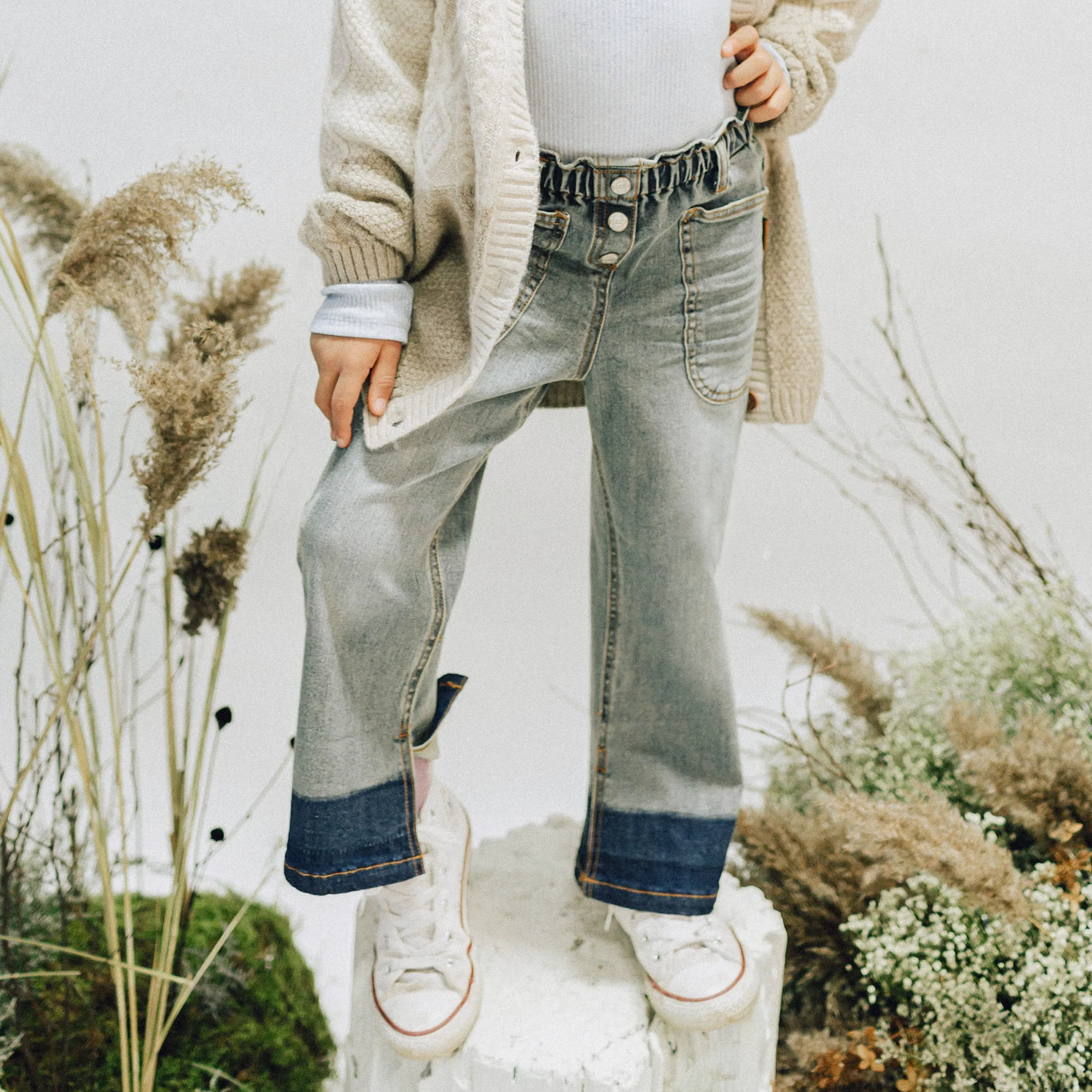 Denim extensible coupe jambe large, enfant || Stretch wide leg fit denim, child