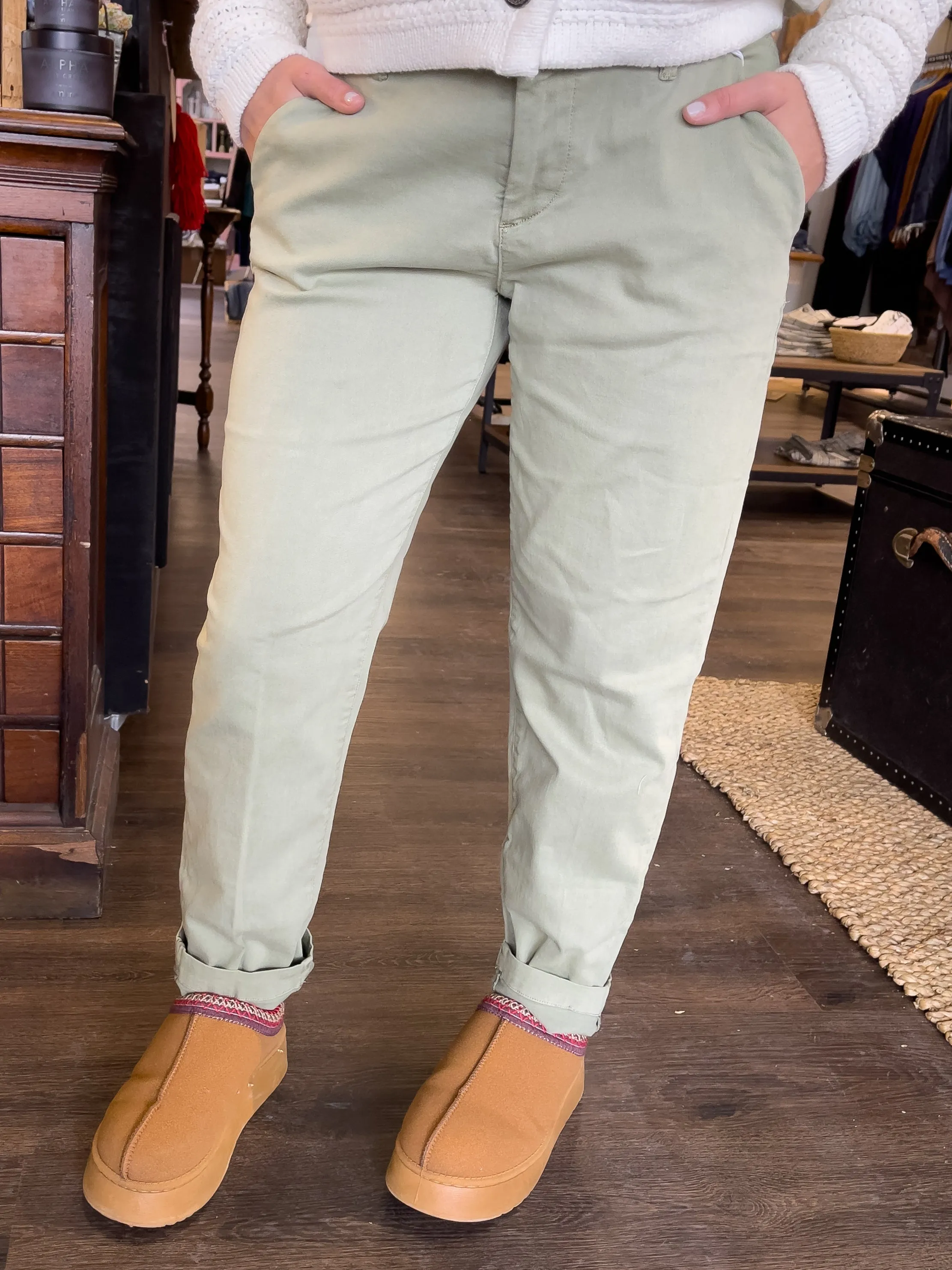 Hampton Pant in Abbey Stone