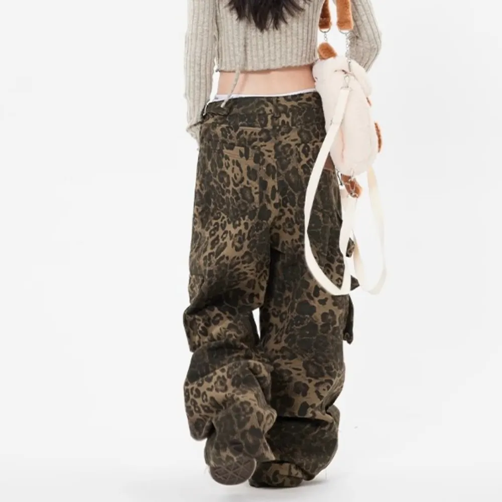 High Street Leopard Cargo Pants