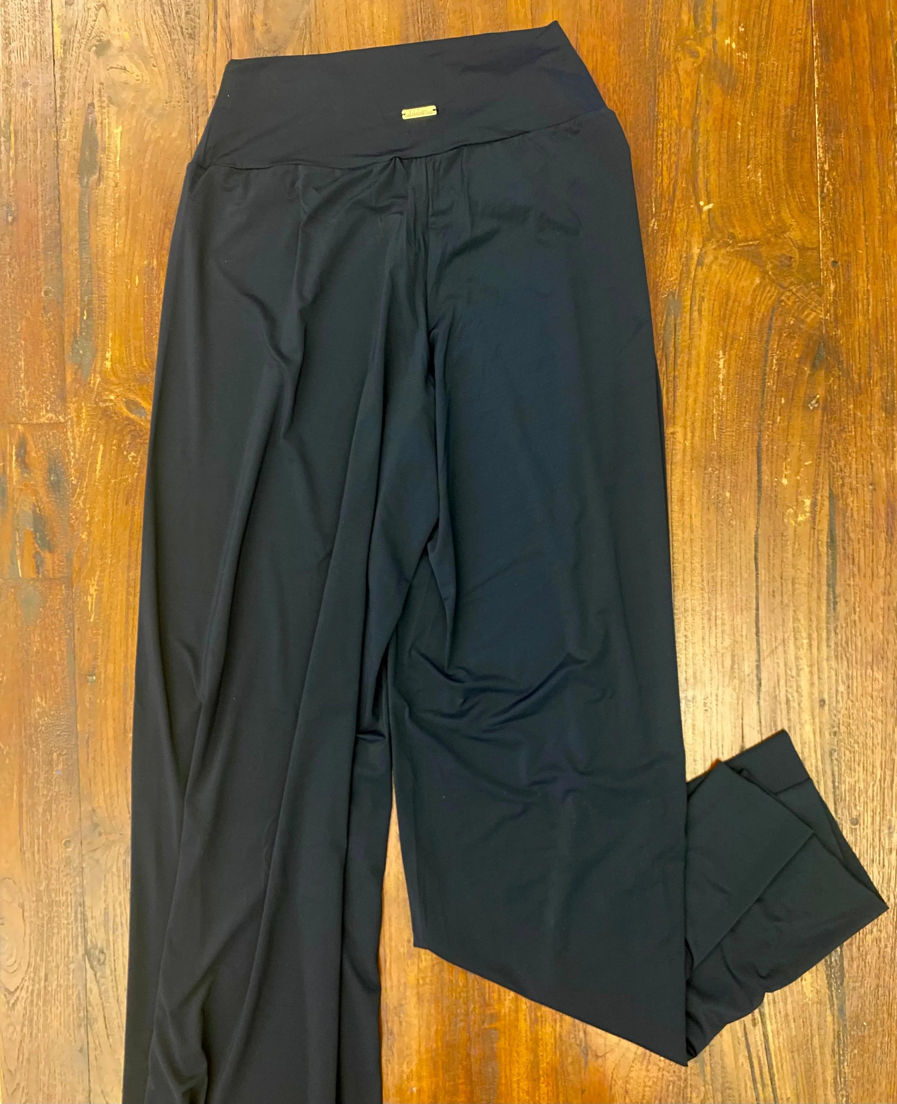 Lilikoi Luxe:Palazzo Pants:Fluity Palazzo Pants - SOLID BLACK