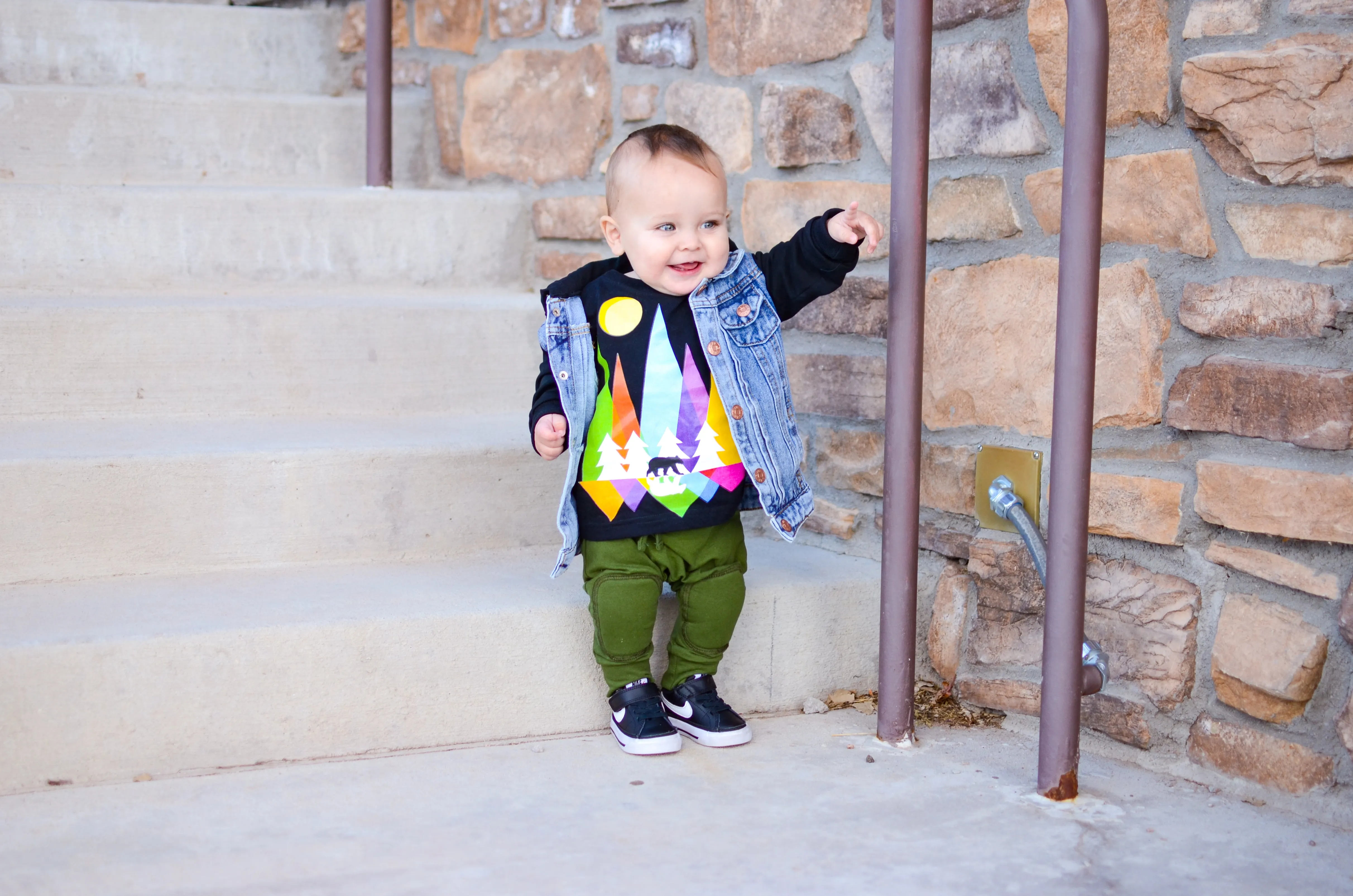 Modern Movers Joggers – Olive (Size 9 to 12 Months)