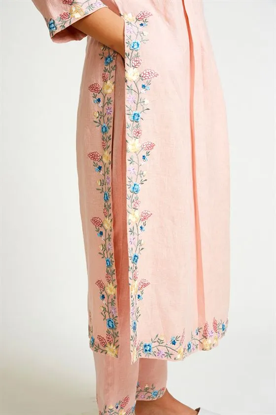 Payal Pratap   -   Rock Garden Candytuft Embroidered Kurta Pant Set (2pcs)