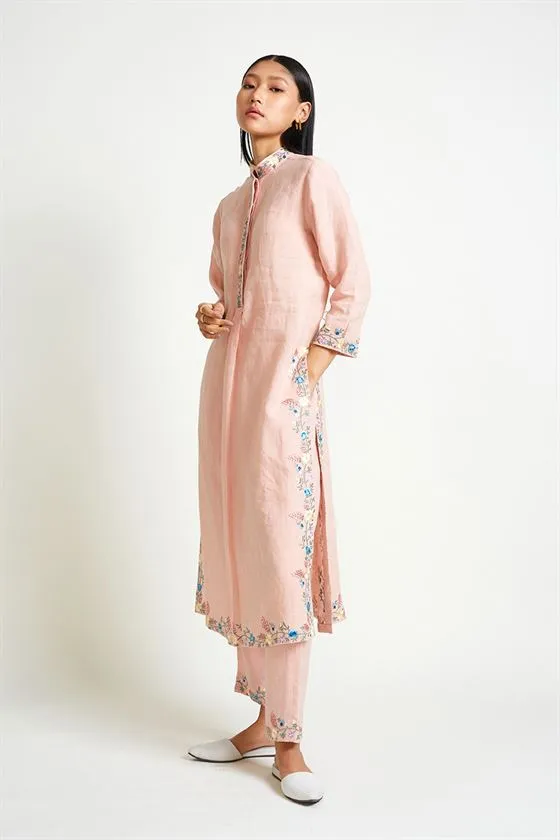 Payal Pratap   -   Rock Garden Candytuft Embroidered Kurta Pant Set (2pcs)