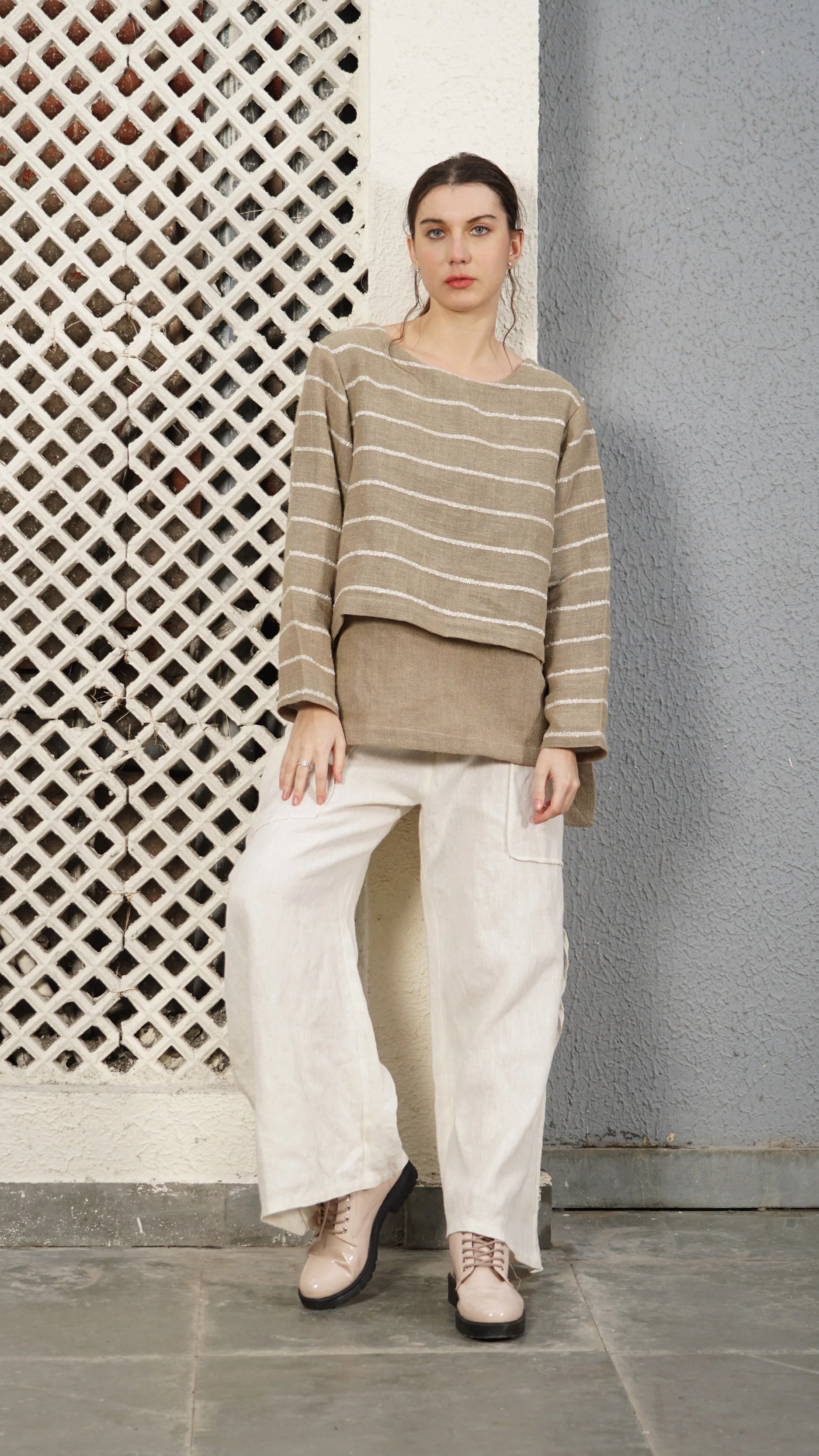 Peony Linen Blend Top in Latte
