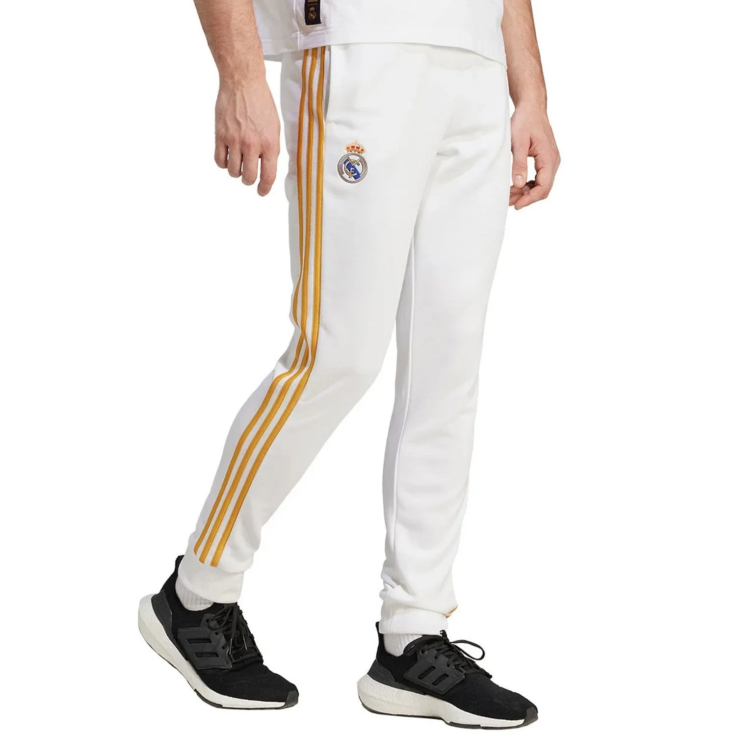 Real Madrid white Casual 3S presentation tracksuit 2023/24 - Adidas