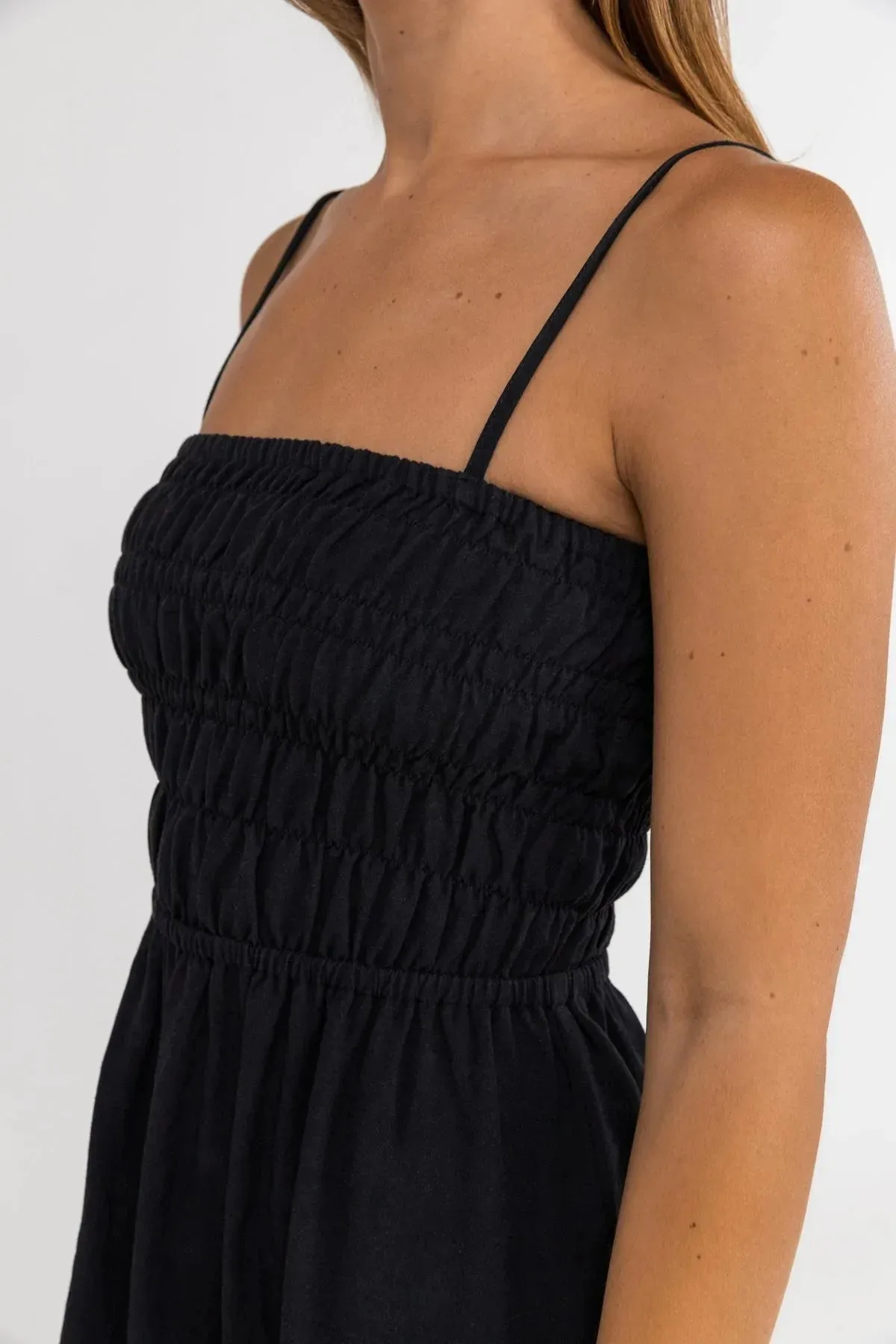 RHYTHM CLASSIC SHIRRED MIDI DRESS - BLACK
