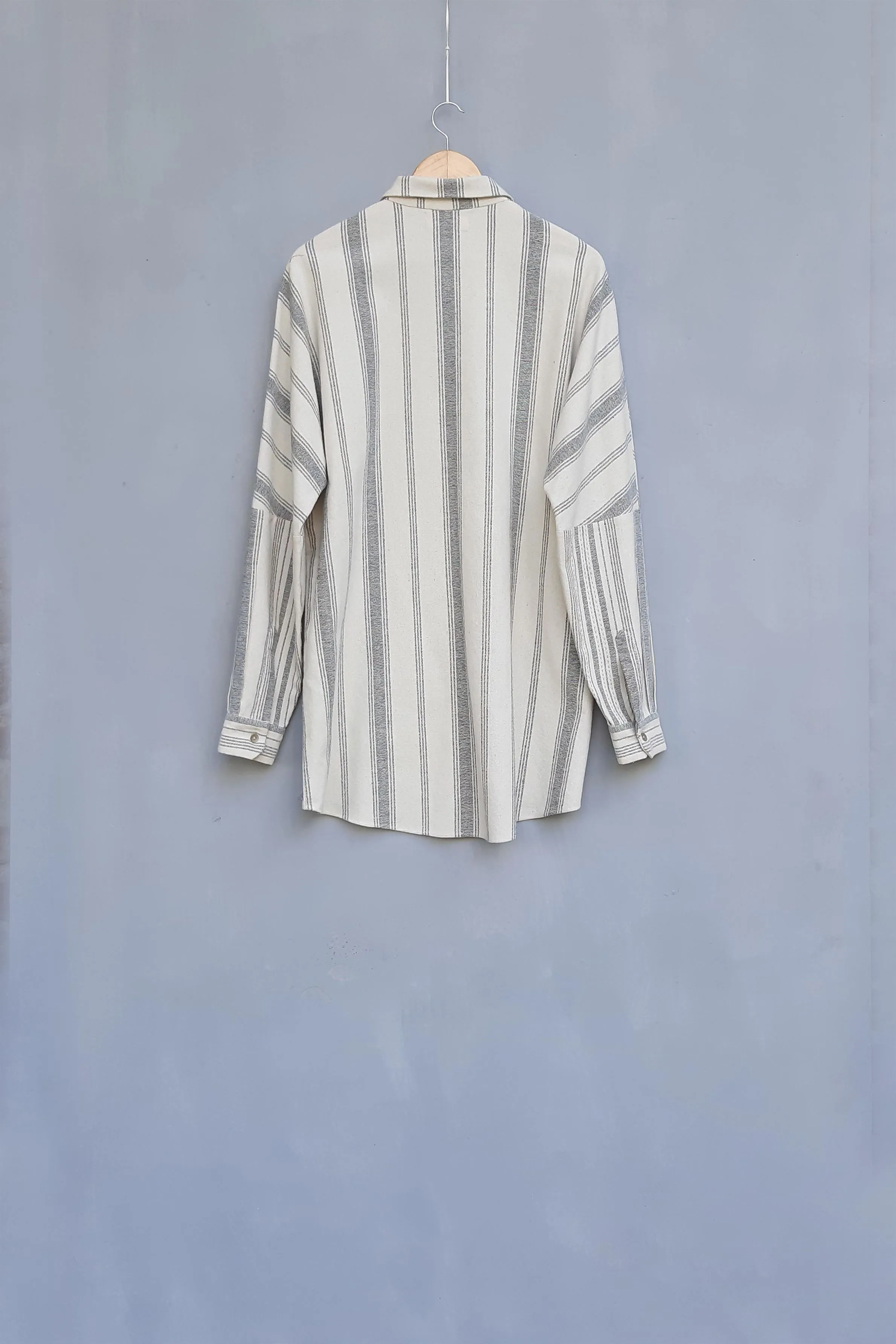 Urvashi Kaur   I    Matsudo SHIRT LUNA  100% handloom cotton  Shell TESSELLATE- 01